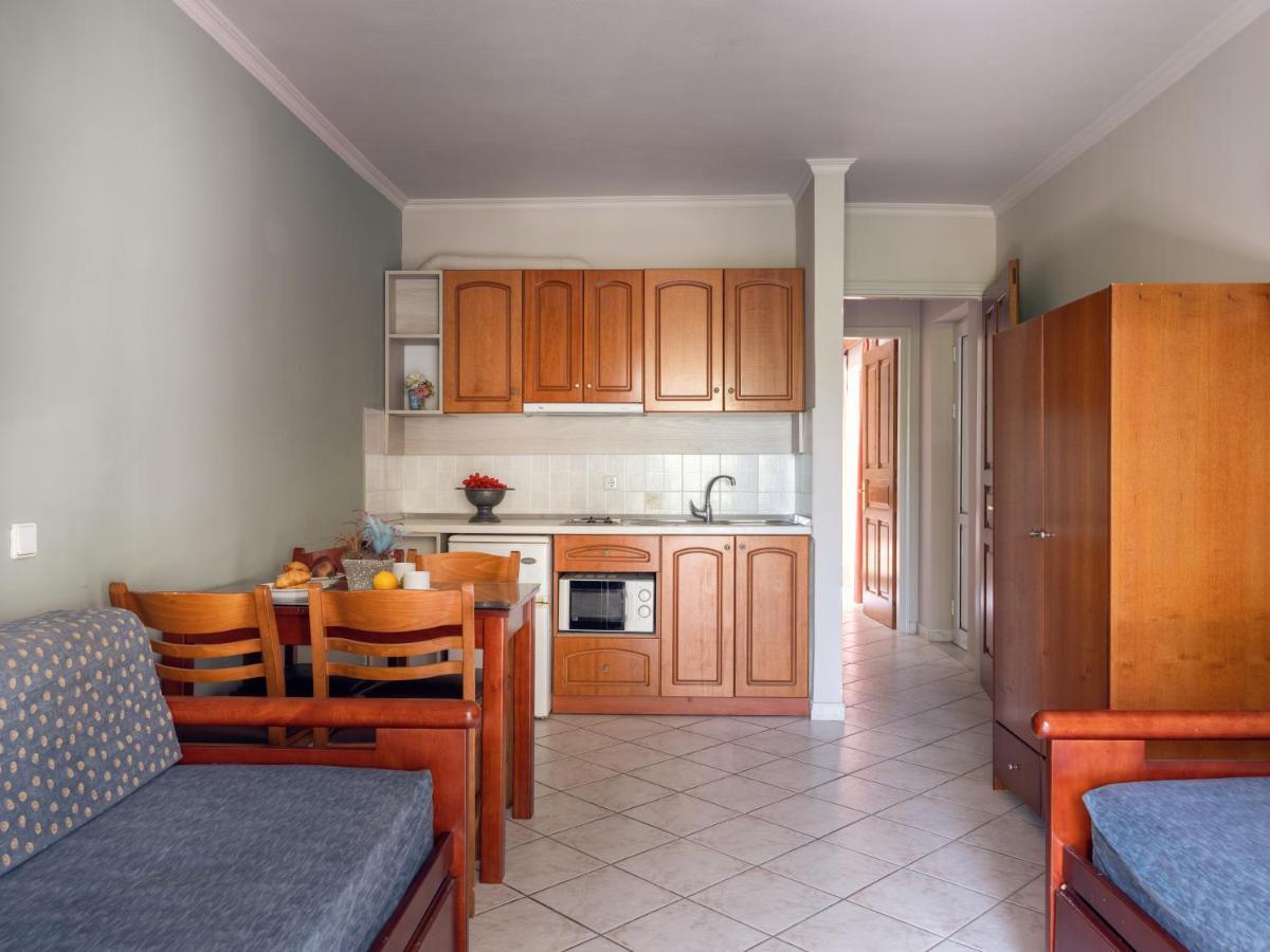 Villa Maria Laganas Bagian luar foto